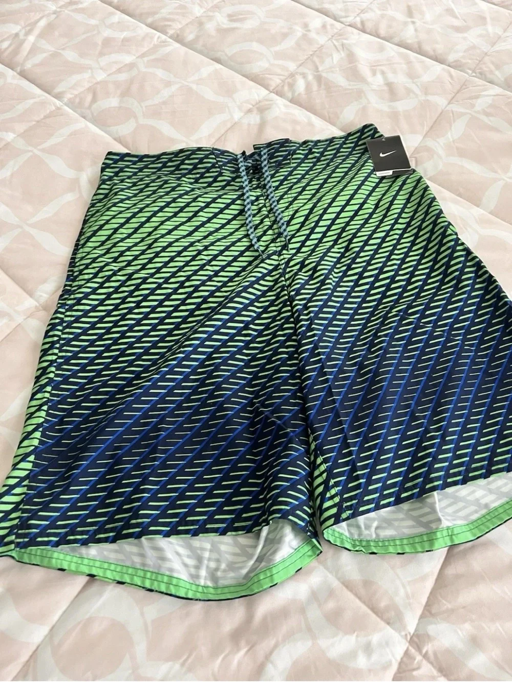 Nike Men's Green/Blue Geometric Board Shorts Swim Trunks Drawstring XL Size